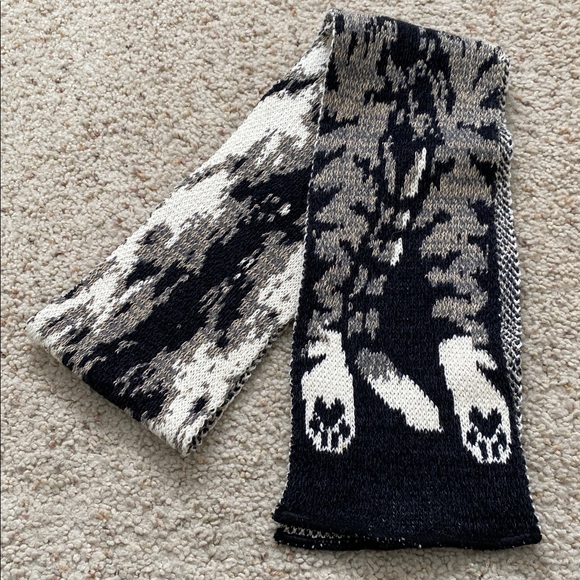 Green 3 Recycled Cotton Cat Scarf. - Picture 6 of 7